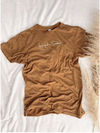 Embroidered Kingdom Seeker Tee