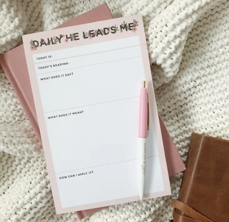 Daily He Leads Me- Blush Floral