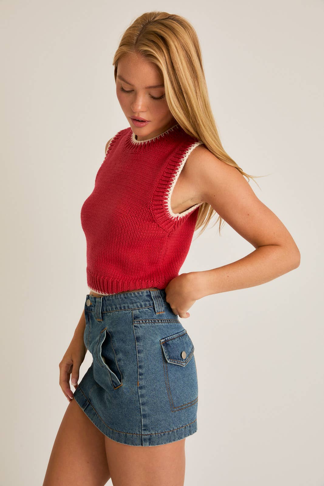 Sleeveless Sweater Top