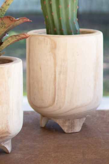 Wood enFooted Planters