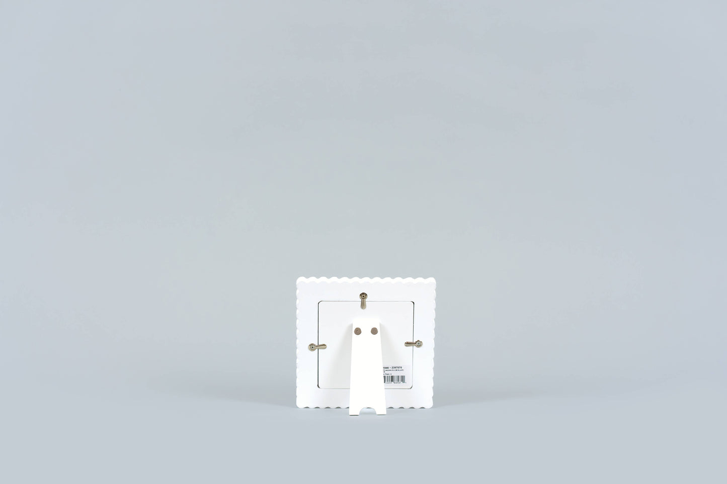 White Scallop Frame