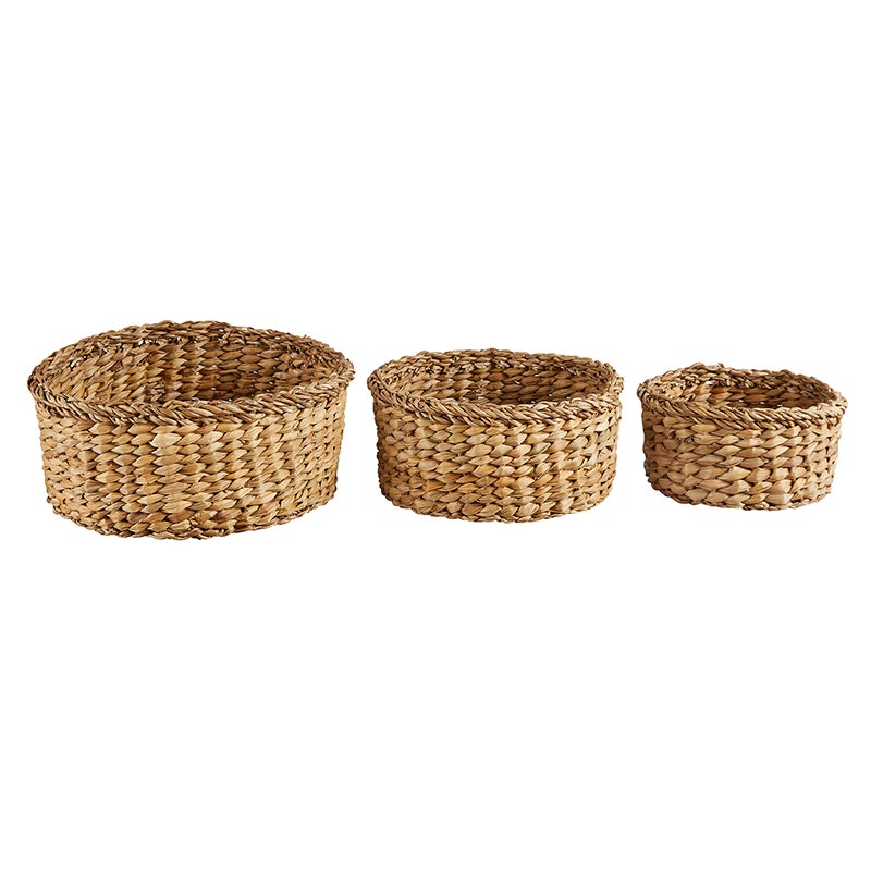 round natural seagrass gift basket